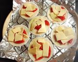餃子の皮deマルゲリータ風♡ピザ作り方3写真