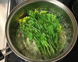 季節の食材！　つくしと菜の花の野菜炒め♪作り方2写真