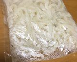 簡単すぎる！キムチクリームうどん☆作り方1写真