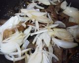 凍りこんにゃくと玉葱の煮物、牛丼風！？作り方6写真