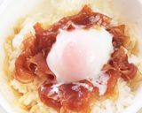 簡単なんちゃって！生ハムユッケ丼作り方4写真