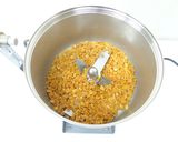 食品乾燥機と微粉砕機で作るコーンミール作り方4写真