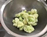 ぽくぽく♪カリフラワーのパン粉炒め作り方1写真