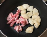 蜂蜜でツヤっと柔らか♪豚バラ大根の煮物作り方3写真