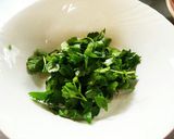 セリの入った卵焼き☆作り方1写真