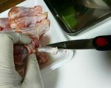 簡単肉屋さん節約鶏手羽元をチューリップに作り方2写真