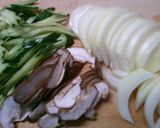 簡単♪レタスとキュウリ鶏むね肉の煮込み！作り方1写真