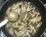 鮭と茸しめじの簡単レモンソース炒め作り方8写真