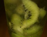 キウイINソーダ☆爽やかドリンク作り方1写真