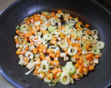 簡単！美味しい♪きんぴら風のそぼろ炒飯作り方5写真