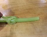 あさりと春ふきの酒蒸し【ふきの剥き方】作り方3写真