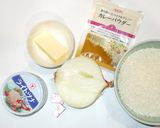 フライパンでツナ缶カレーピラフ♪作り方1写真