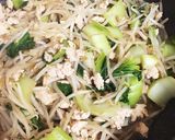 簡単節約☆鶏ひきもやしとチンゲン菜炒め作り方5写真