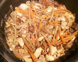 優しい日本飯♡鶏ごぼう茸の炊き込みご飯作り方5写真