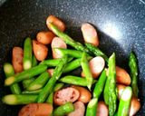 簡単すぎるアスパラとウインナー炒め作り方5写真