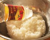 お湯かけて塗ればOK!春色いなり寿司作り方5写真