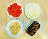 さんま蒲焼き缶詰で☆ちょっと洋風な炒飯作り方1写真