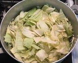 キャベツとコンビーフの簡単スープ作り方1写真