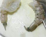 鮮やか♪エビとイカの塩炒め!作り方1写真