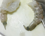 鮮やか♪エビとイカの塩炒め！作り方1写真