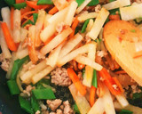 簡単！きぬさやと挽き肉の味噌マヨいため作り方4写真