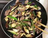 牛肉とナスとピーマンの炒め物〜ごま風味〜作り方4写真