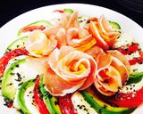 ホームパーティーに✨薔薇のカプレーゼ作り方5写真