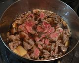 牛肉とごぼうとにんじんの煮物作り方3写真