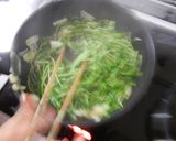 豆苗のガーリック炒め作り方4写真