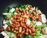 ビールにあう！鶏胸肉とナッツのピリ辛炒め作り方9写真