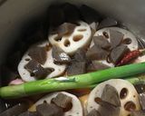 レンコンと手羽先の煮付け作り方4写真