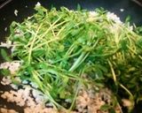 豆苗と鶏ひき肉の塩麹炒め作り方4写真