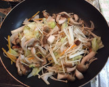 きのこと野菜のオイマヨ炒め作り方7写真