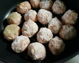 かさ増しふわふわʚɞ肉団子(味噌だれ)作り方9写真