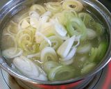 あさりの味噌汁、長ねぎ増量。作り方7写真