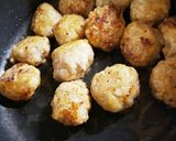 かさ増しふわふわʚɞ肉団子(味噌だれ)作り方10写真