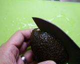 簡単！アボカドの下処理　切り方作り方1写真