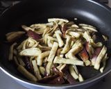 まるごと玉ねぎと茄子のゴマドレ炒め作り方3写真