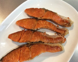 一人暮らしを始めた君に 鮭を焼く作り方4写真