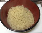 インスタントラーメン・アボガドトッピング作り方4写真