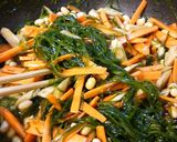 切り昆布にまめ・ごぼう・にんじん。作り方7写真