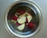 レンジで簡単☆酢生姜で薩摩芋のそぼろ煮。作り方1写真