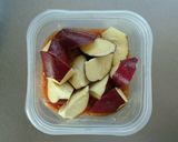 レンジで簡単☆酢生姜で薩摩芋のそぼろ煮。作り方3写真