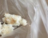 被災時の嚥下食 配給おにぎりのつぶしがゆ作り方2写真