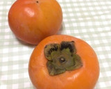 種有り柿の皮むき〜(o˘◡˘o)♡作り方1写真
