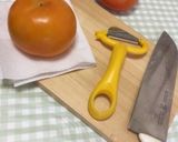 種有り柿の皮むき〜(o˘◡˘o)♡作り方2写真