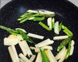 ジャガイモとアスパラのツナガーリック炒め作り方1写真