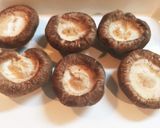 お弁当に！椎茸の肉詰め甘酢あん♪作り方1写真