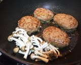 簡単デミグラスの煮込みハンバーグ♡作り方3写真