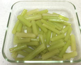 簡単♡前菜やお弁当に♡フキの和風ピクルス作り方1写真